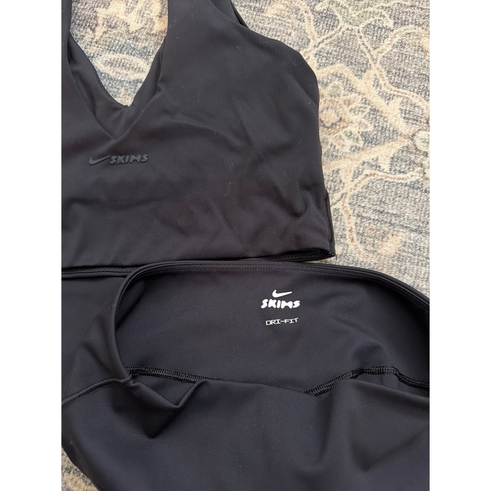 Nike Skims Black Onyx Dri-Fit Athletic Set - Picture 4 of 5